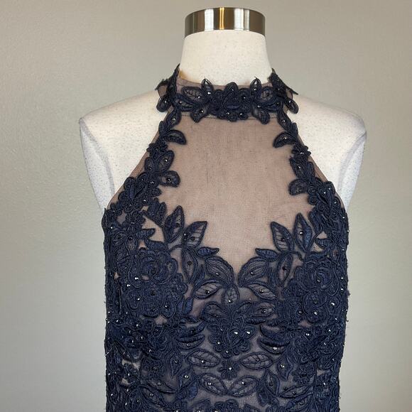 Avery G Beaded Lace Backless Long A-Line Evening Gown Blue Size 12 Formal Dress - Picture 5 of 10